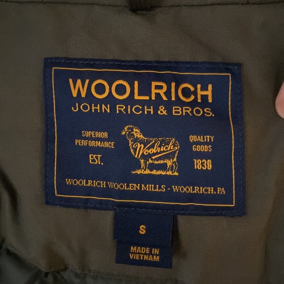woolrich parka good used condition! - Picture 8 of 8